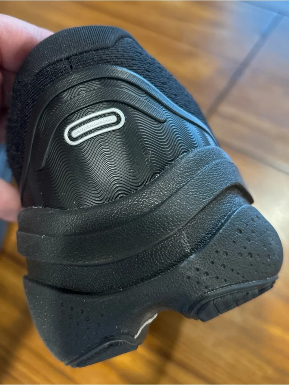 Brooks Ghost Max 2 Athletic Shoes - Picture 13 of 16